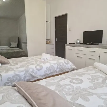 Apartment Paradise Pula