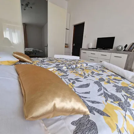 Paradise Apartman *