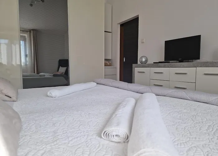 Nova Apartman Póla